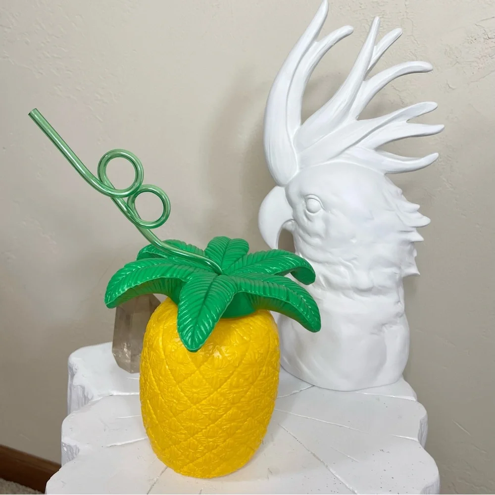 Krazy Straw Pineapple Plastic Sipper Cup 🍍